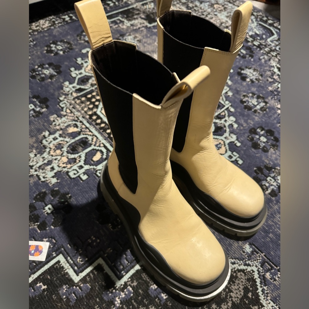 Bottega Veneta Leather Tire Boots